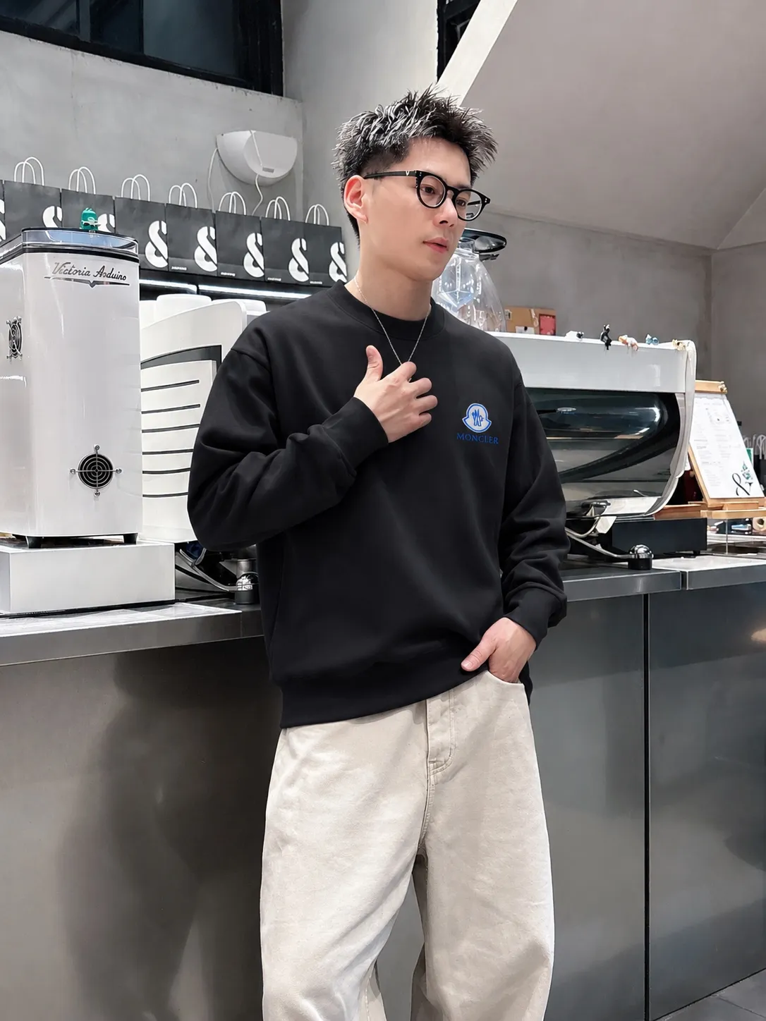 Moncle* logo 《 》 380 ， ， Same Style ， : Black White Coffee Brown Size：S（90-130 ） M（125-140 ） L（135-155 ） XL（155-175 ） XXL（175-200 ）